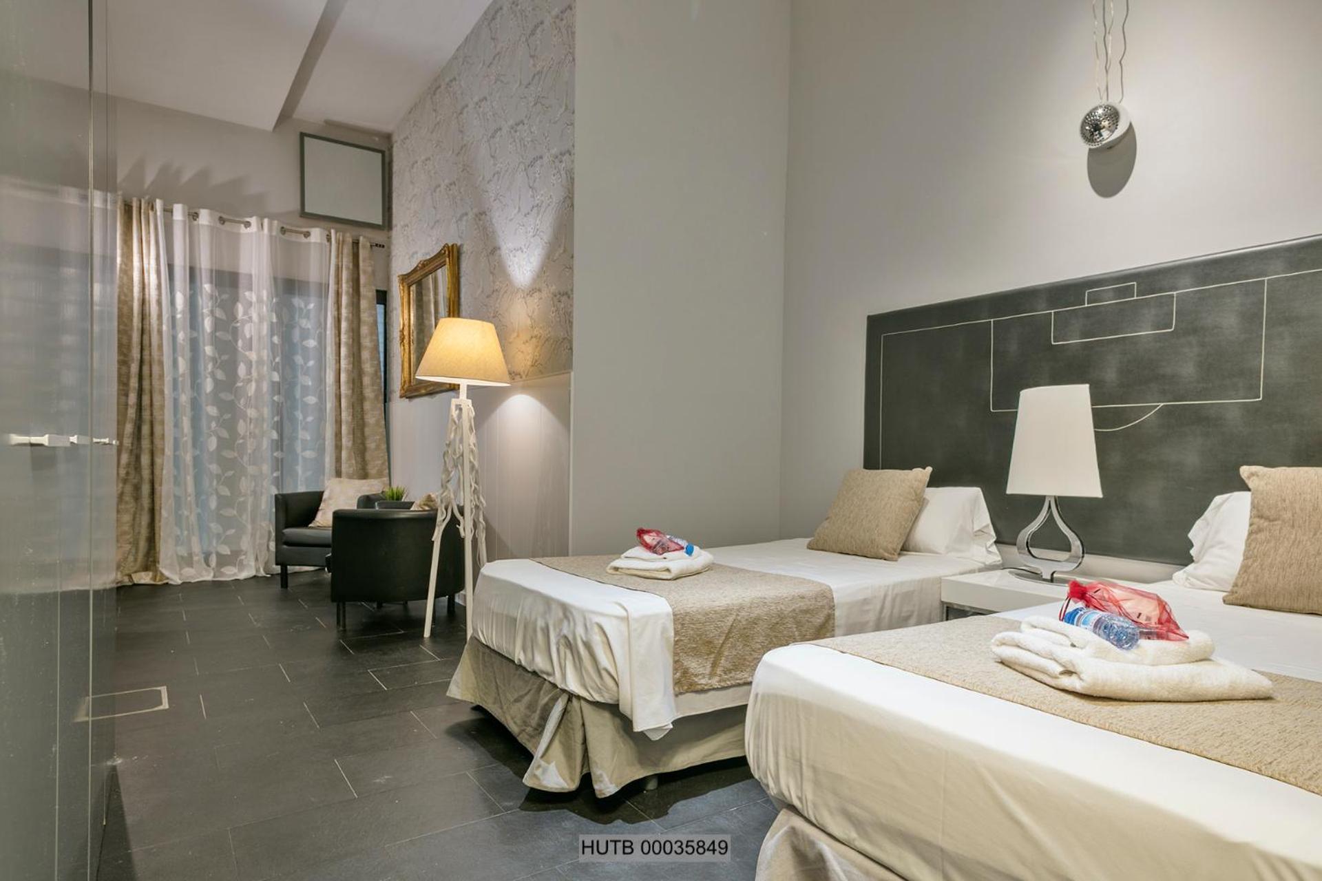 Alcam Les Corts Apartment Barcelona Exterior foto